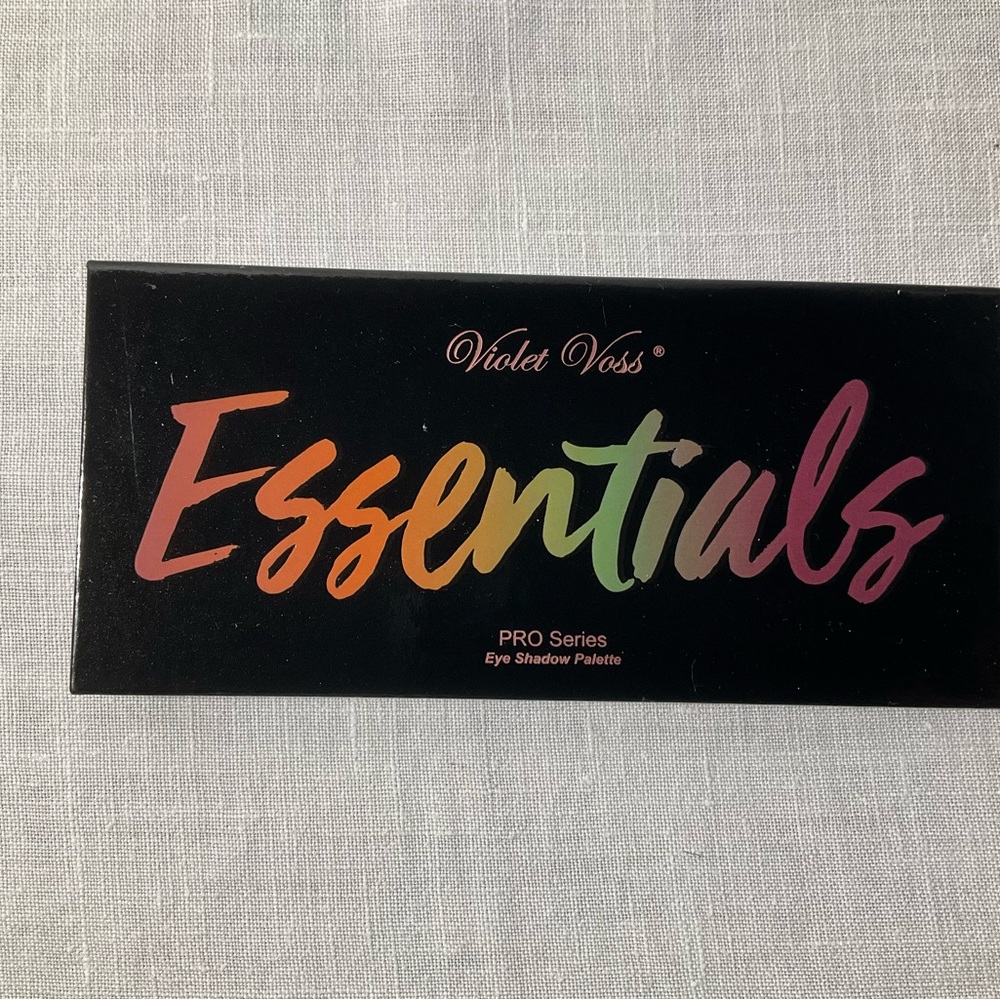 Violet Voss Essentials Eye Shadow Palette NEW